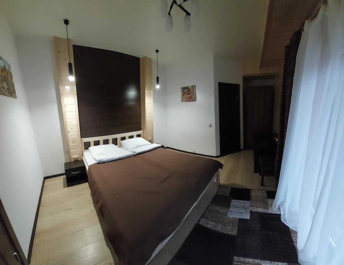 Коло Гір Otel Kolochava Dış mekan fotoğraf