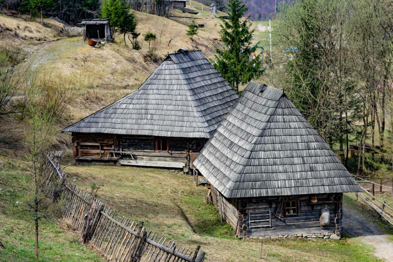 Коло Гір Otel Kolochava Dış mekan fotoğraf