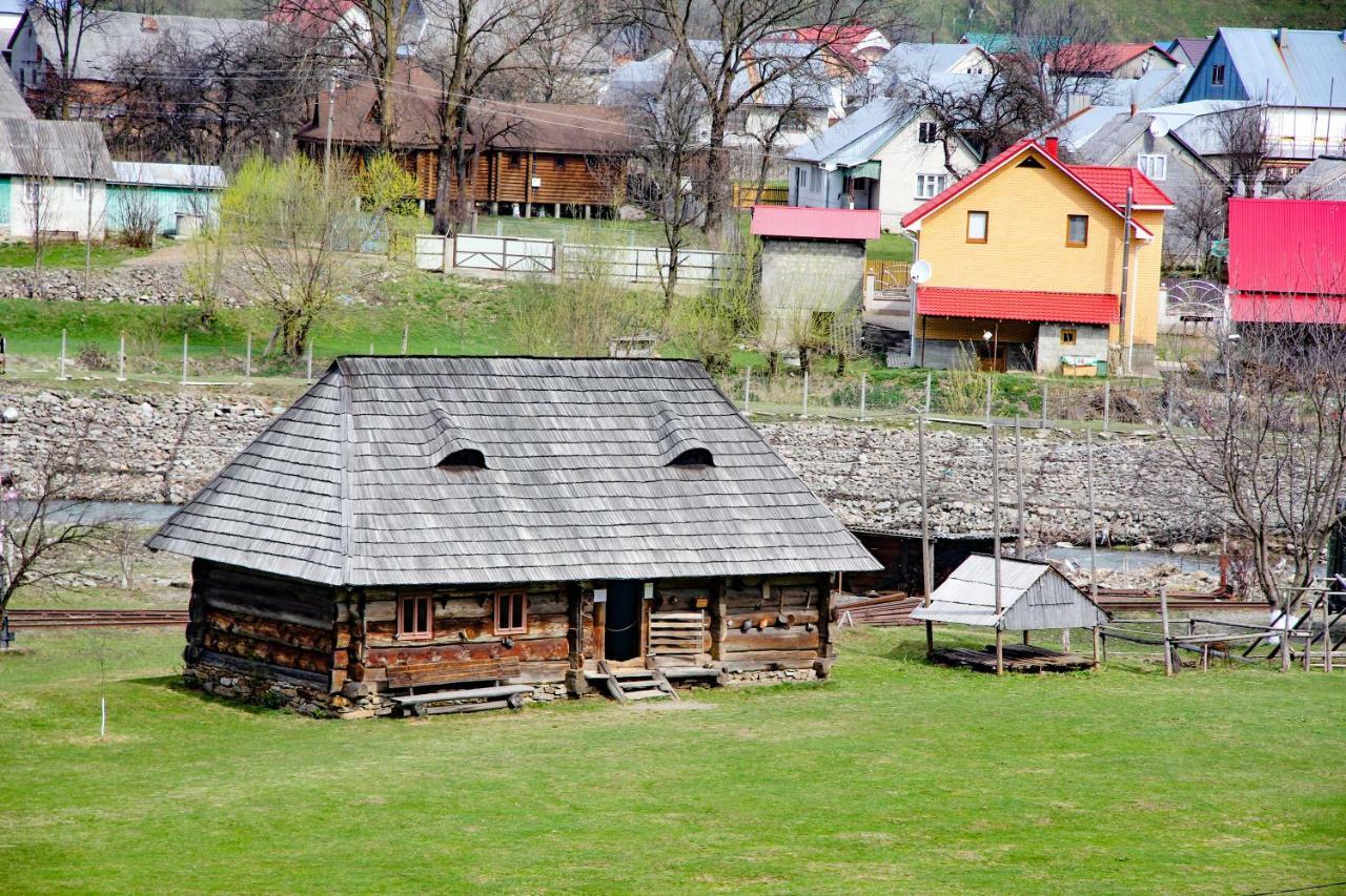 Коло Гір Otel Kolochava Dış mekan fotoğraf