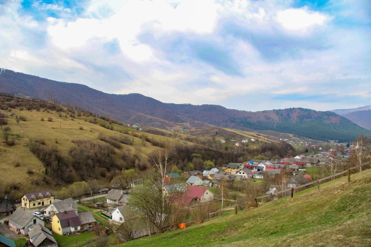 Коло Гір Otel Kolochava Dış mekan fotoğraf