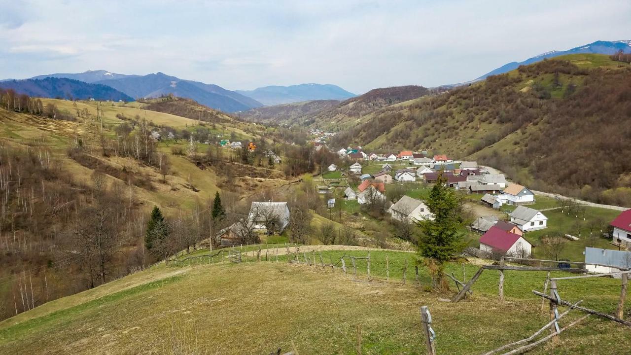 Коло Гір Otel Kolochava Dış mekan fotoğraf
