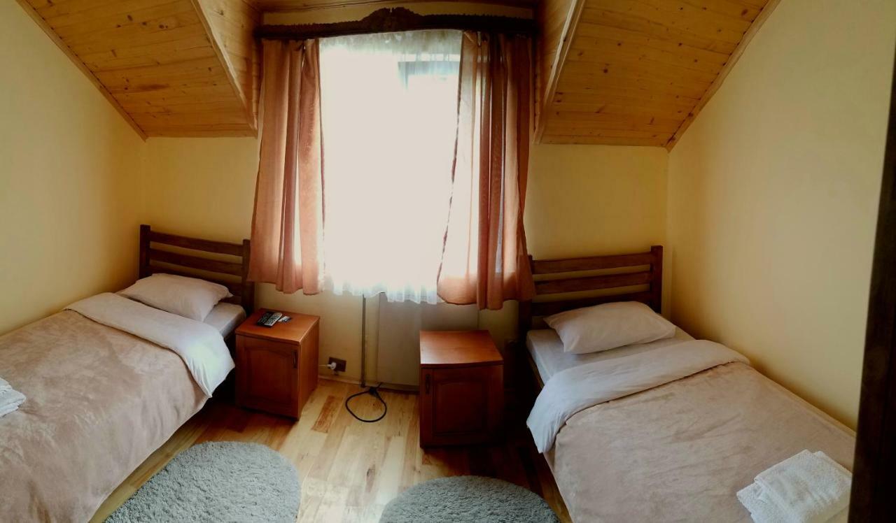 Коло Гір Otel Kolochava Dış mekan fotoğraf